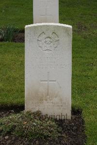 Harrogate (Stonefall) Cemetery - Starnes, Arley Carlisle